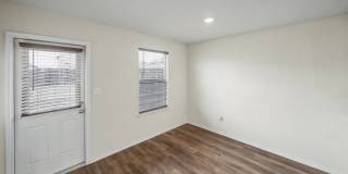 Open-Concept 3BR + Game Room Near Fort Sam & Randolph - Realtor Commission: $500 Gallery 18