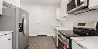 Lower Unit - Newly Constructed - 2 bed/2 bath - Must See! Gallery 85
