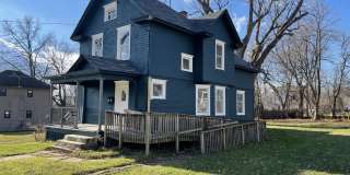 1006 Chittock Ave Gallery 1