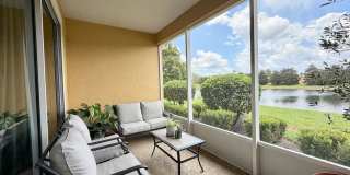 Spacious Townhome in Central Location! Gallery 18