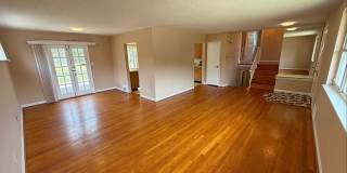 7104 ADELPHI RD Gallery 5
