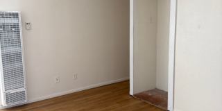 3BD/2BA Single Family Home with POOL! –  $300 OFF FIRST MONTHS RENTS Gallery 17