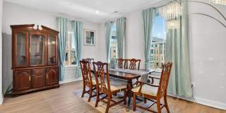 Luxurious 3 Bed 2.5 Bath Townhome In Beautiful Foster's Glen Gallery 8