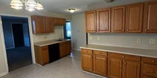 849 S Maple B Avenue Gallery 4