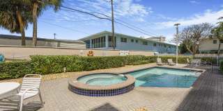 1931 NE 2nd Street Gallery 21