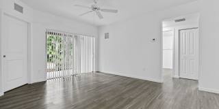 Palm Springs Apartments Gallery 31