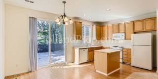 Charming and Comfortable Townhouse in Bethany Area! Gallery 10