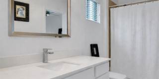 4234 N Dixie Highway Gallery 29