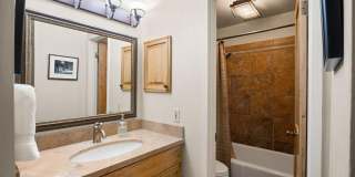 400 Wood Road unit: 2113H Gallery 5