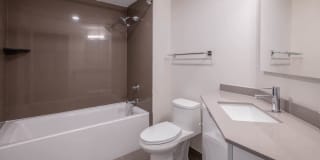 660 Washington Gallery 16