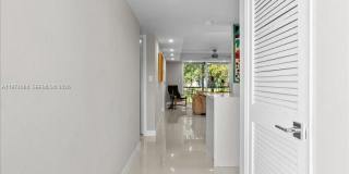 811 S Hollybrook Dr Gallery 13