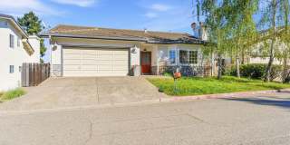 Expansive Valley Views  Private Living in Castro Valley - 4BD/3BA Exec Home Gallery 1