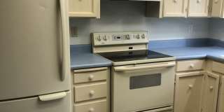 Nice 2 Story 3 Bedroomd 2 Bathrooms-Townhome Gallery 10