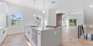 102 W ADALEE STREET Gallery 7