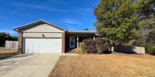 Charming 3 Bed 2 Bath Home with Fenced Backyard Gallery 1