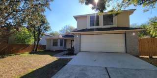 Over 2,600 square feet of comfortable living space with an open floor plan Gallery 1