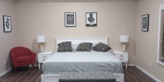 Room in 3 Bedroom Home at Arabian King Gallery 18