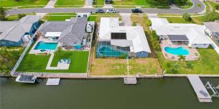 2187 WATERSIDE DRIVE Gallery 68