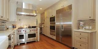 427 12th St Gallery 4