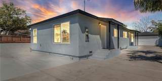 2417 W Stanford Gallery 16