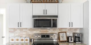 423 N 73rd Place Gallery 14