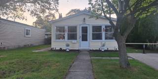 Charming 3 bedroom Roseville ranch Gallery 1