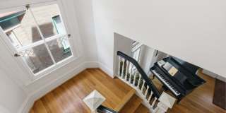 Stunning 5 Bedroom 2.5 Bathroom Home in Squirrel Hill Gallery 25