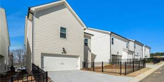 106 Basil Street Gallery 23