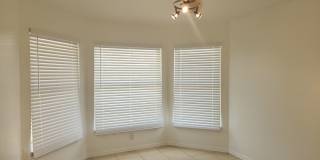 Duplex for rent with a pool Gallery 9