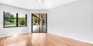 1256 Manor Dr S Gallery 19