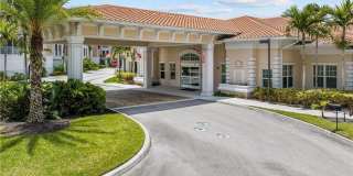 24100 S Tamiami Trail Gallery 12