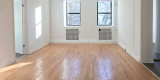 5120 S. Hyde Park Boulevard Gallery 9