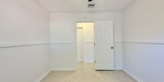 10108 Paradise Boulevard Gallery 38