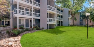 Kalo Village Seven Gallery 1