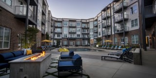 Avenue Madison Gallery 28