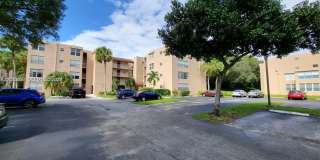 9440 Live Oak Pl Gallery 3