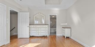 25 Bay State Road Gallery 6