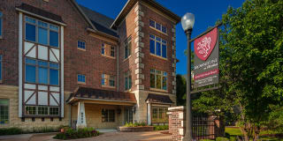 Brownstone on Old Sauk Gallery 14