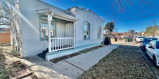 Available in December! Charming 2 bedroom 1 bath ranch style duplex Gallery 1