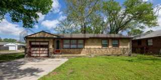 1602 Luther East Gallery 1