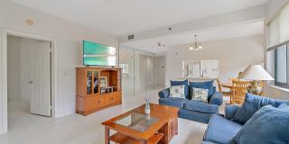 811 Oak Harbour Drive Gallery 8