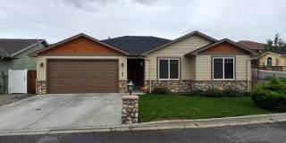 Beautiful Home available Now Gallery 1