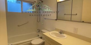 Quiet Friendly Street Neighborhood 3bd/1ba House Gallery 17