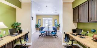 Lakeline Apartments Gallery 12