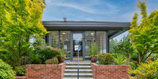 Lock Vista Gallery 24