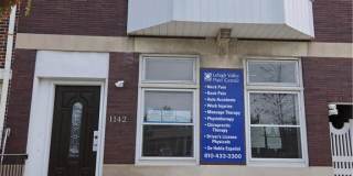1142 W Hamilton Street Gallery 1
