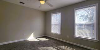 Remodeled rowhouse in Manchester Gallery 16