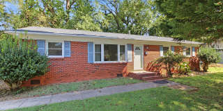 4 Bedroom Brick Ranch in Prime Location! Gallery 1