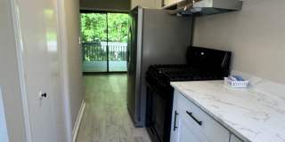 1 Bedroom, 1 Bathroom Townhouse in High Point! Gallery 8