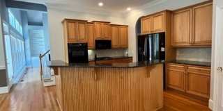 4-bedroom, 3.5-bathroom Single Family Home Gallery 4